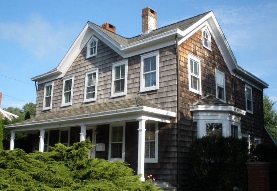 1st image of 90 Meetinghouse Ln