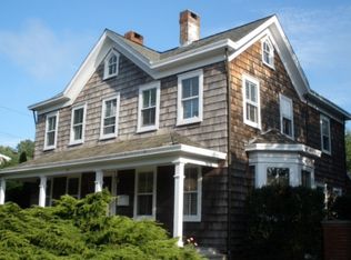 90 Meetinghouse Ln, Amagansett, NY 11930
