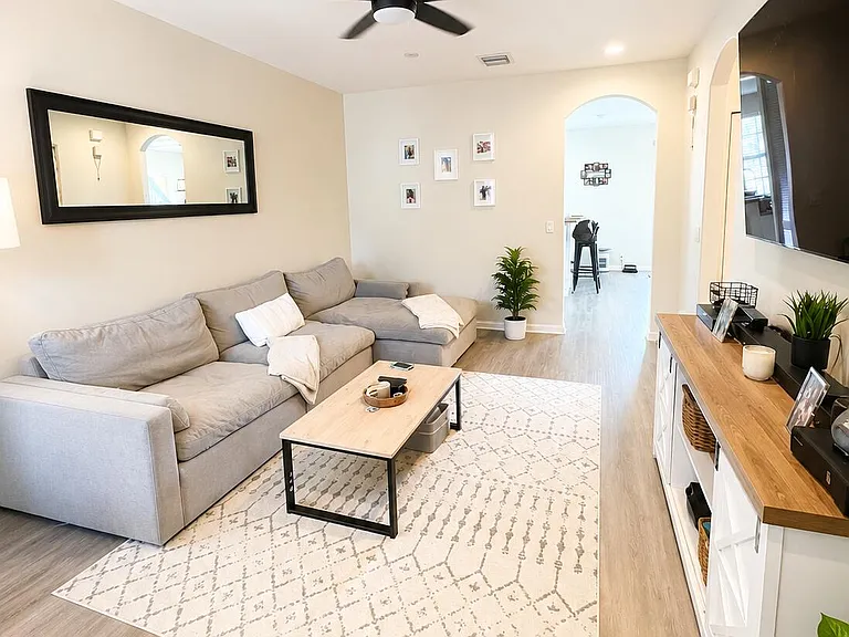 7392 Briella Dr — Photo 3