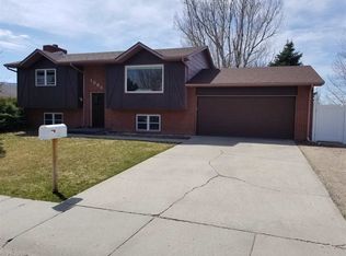 1089 Cardiff, Casper, WY 82609