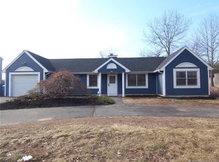 918 Parker St, Manchester, CT 06042