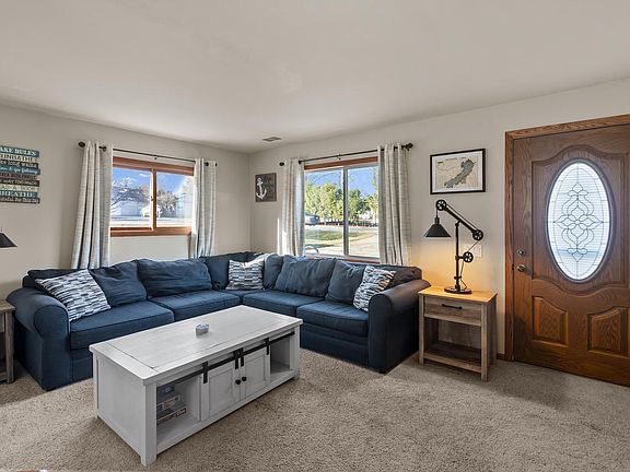 4th image of 2908 Jones STREET