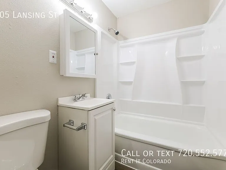 705 Lansing St — Photo 16