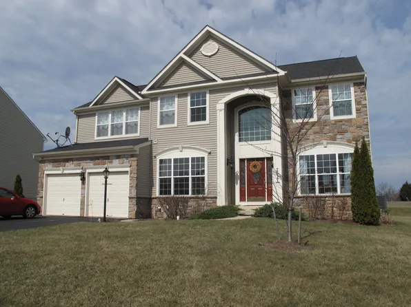 2617 Victorian Dr, Dover, PA 17315