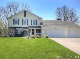 3442 Olderidge Dr NE, Grand Rapids, MI 49525