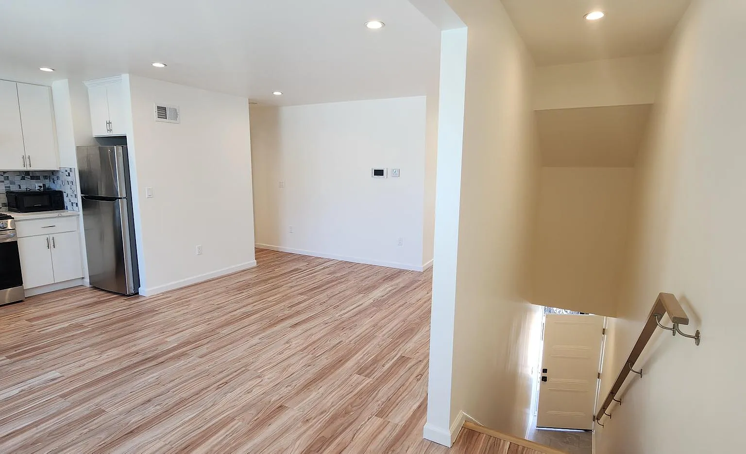 2 bed, $6,995 — Photo 3
