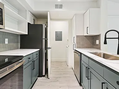 Elmsgate at Cliffside Apartments