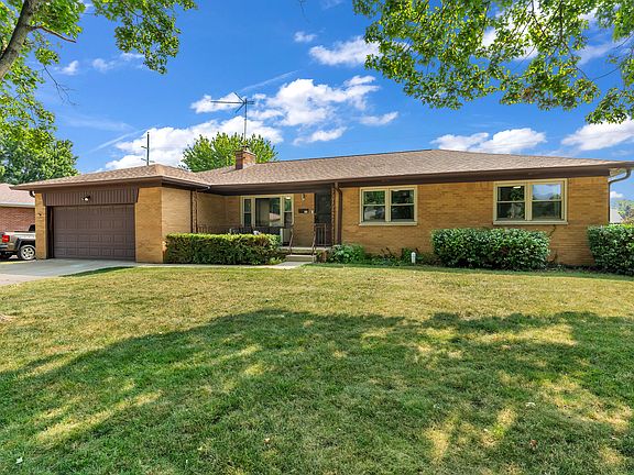 2nd image of 1521 Hardin Ct