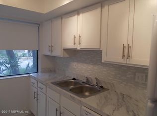 737 Oaks Field Rd #J3-2, Jacksonville, FL 32211