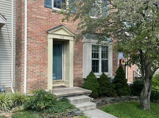 112 Wooden Carriage Dr, Hockessin, DE 19707