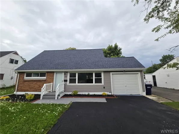 1889 Broadway, Grand Island, NY 14072