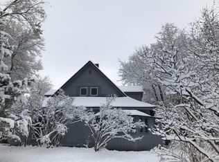 416 Apple Valley Rd, Lyons, CO 80540