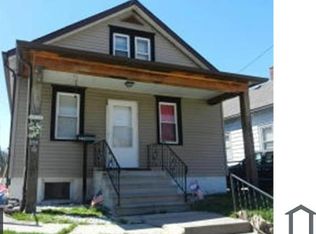 1642 Superior St, Racine, WI 53402