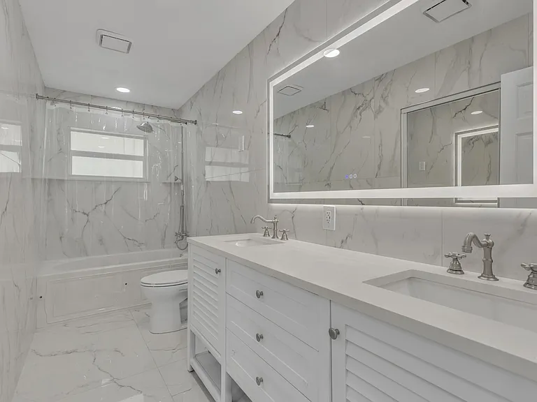 21452 Woodchuck Ln — Photo 48