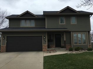 106 SW Countrywood Ln, Ankeny, IA 50023