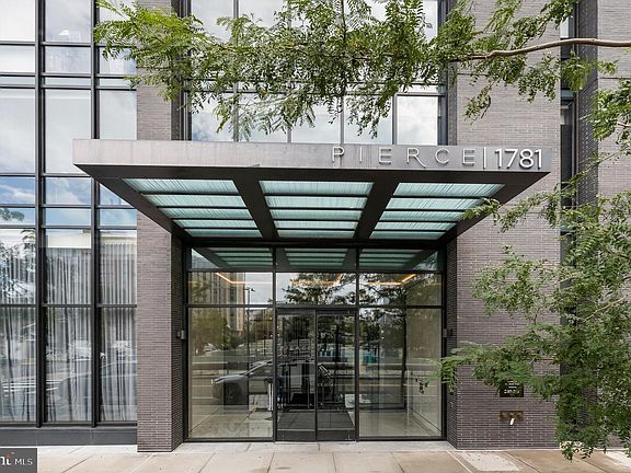 2nd image of 1781 Pierce St #2401