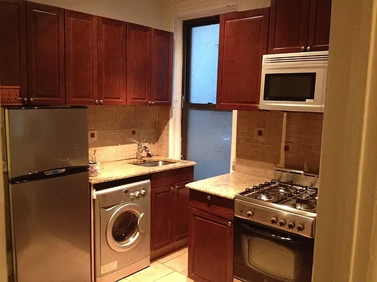 Rented by Sassouni Management | media 22