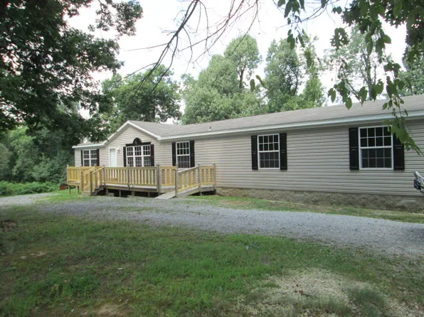 955 Sandcut Rd, Madisonville, KY 42431