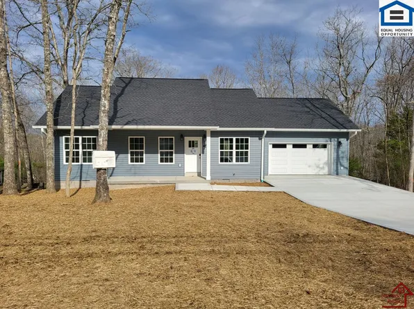 165 Lakeshire Dr, Crossville, TN 38558