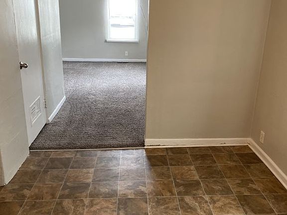 3rd image of 2357 N Dearborn St #1