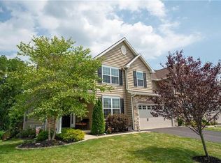 1225 Monarch Ln, Breinigsville, PA 18031