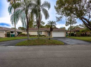 11045 NW 21st St, Pompano Beach, FL 33071