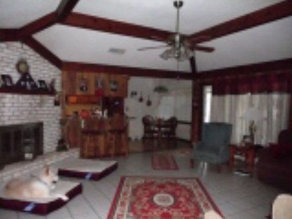 3rd image of 33 Oak Hill Ln