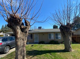 760 S 11th St, Kerman, CA 93630