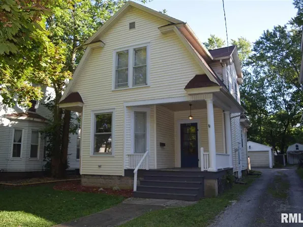 715 W Douglas Ave, Jacksonville, IL 62650