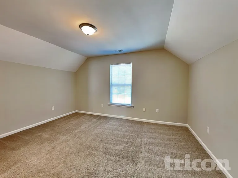 224 Barnevelder Dr — Photo 10