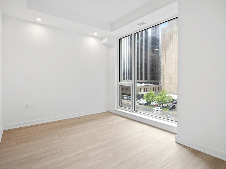 70 Gloucester St — Photo 10