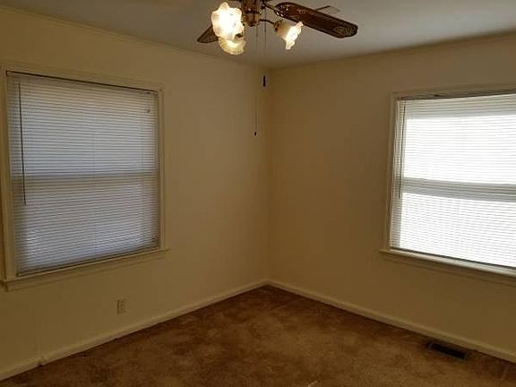 3rd image of 2030 N Evanston Ave