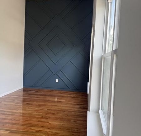 2nd image of 181 S Munn Ave #4