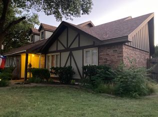 9104 Louisville Ave, Lubbock, TX 79423