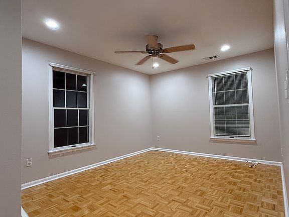 5th image of 354 Burdock Ct