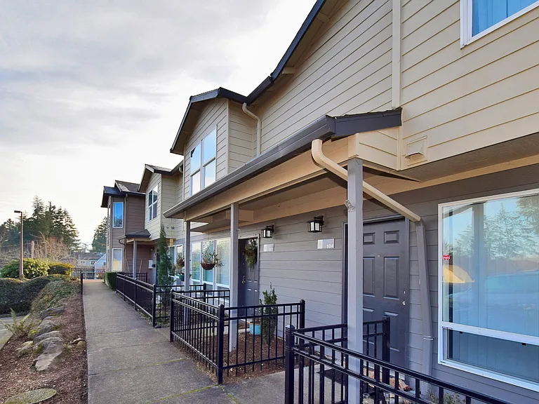 Pleasant Ridge Apartments — Photo 1