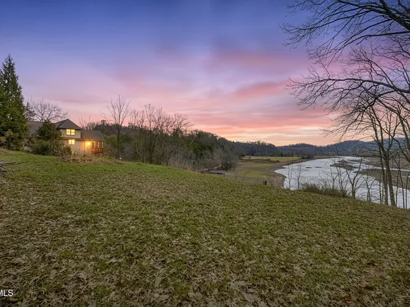 1199 N Austin Springs Rd, Piney Flats, TN 37686