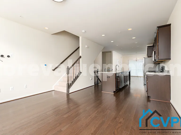 1216 Acorn Ln — Photo 14