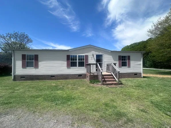 821 Henderson Rd, Chesnee, SC 29323