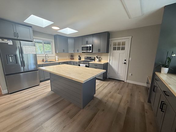 5th image of 3418 Flagstone Dr