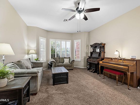 4th image of 3126 E GARY Street