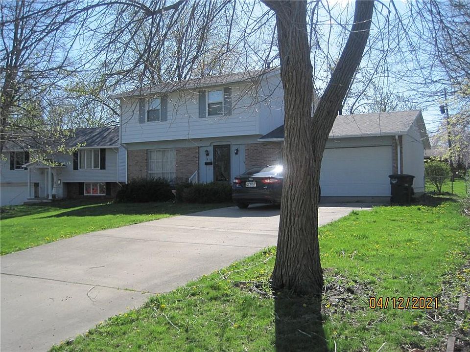 1st image of 916 Woodlawn Ct
