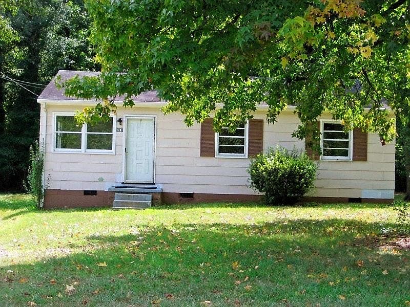 1st image of 1708 Fairbrother St