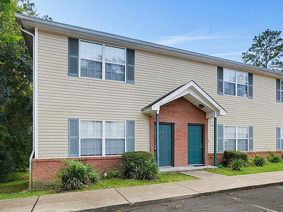 2nd image of 2403 Hartsfield Rd