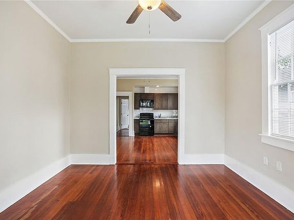 4th image of 2457-59 Jasmine St