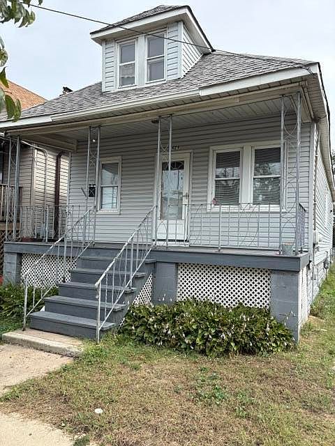 1st image of 2429 Schrage Ave