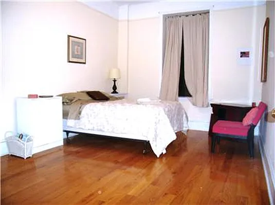 Rented by Barak Realty | media 11