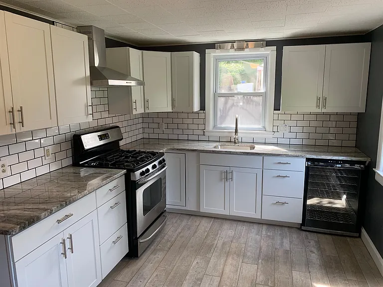 3227 Easton Ave #1 — Photo 13