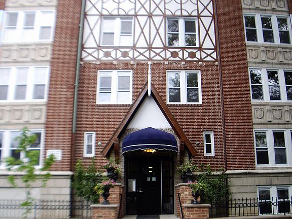 2nd image of 40 Lenox Ave #2B-1Ba