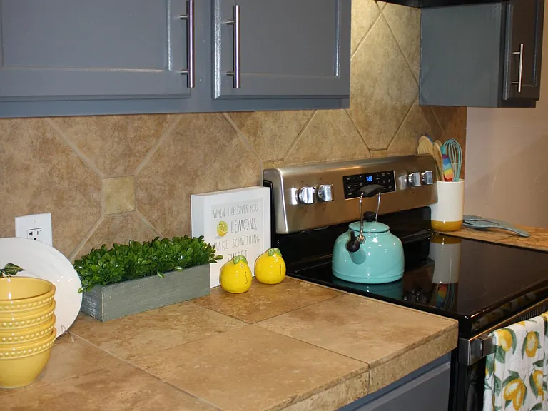 2518 Highdale Dr — Photo 17